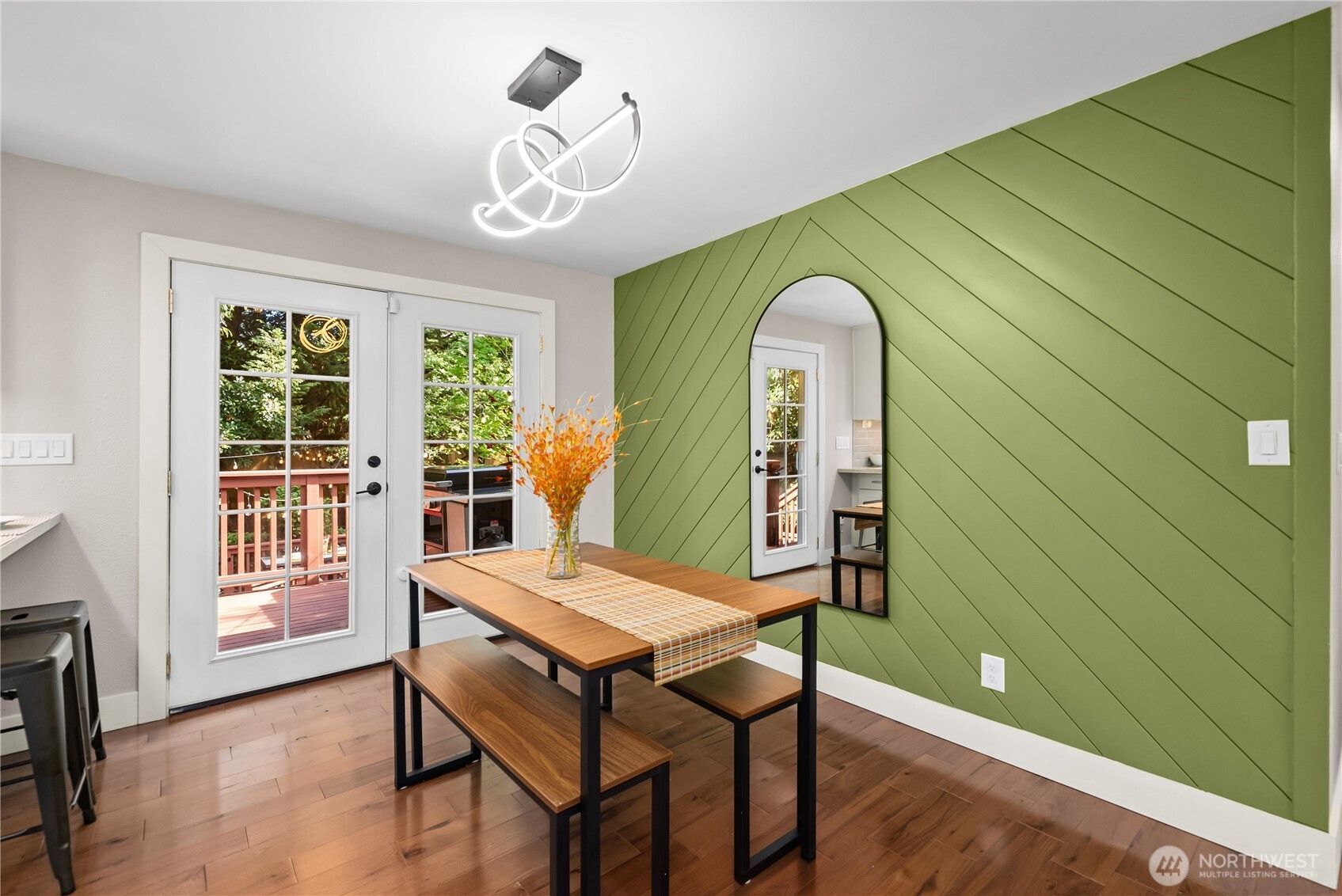 2213 Virginia Court Property Photo 12