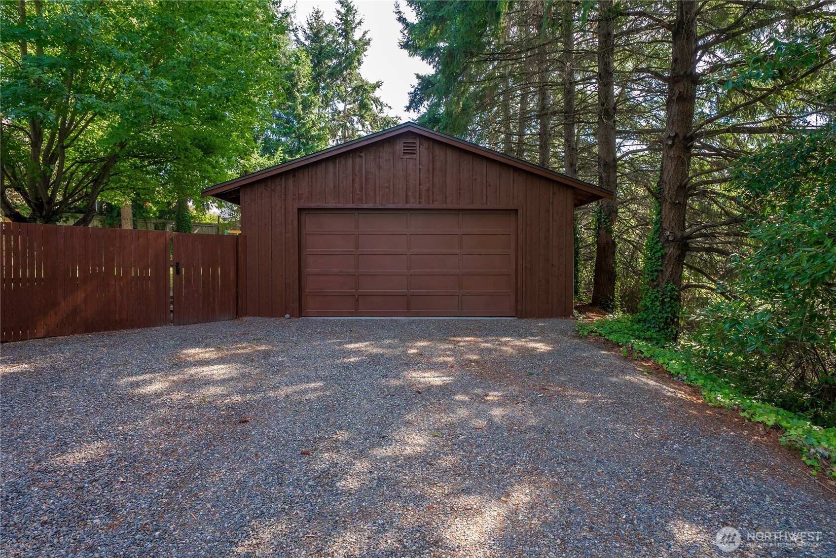 2213 Virginia Court Property Photo 33