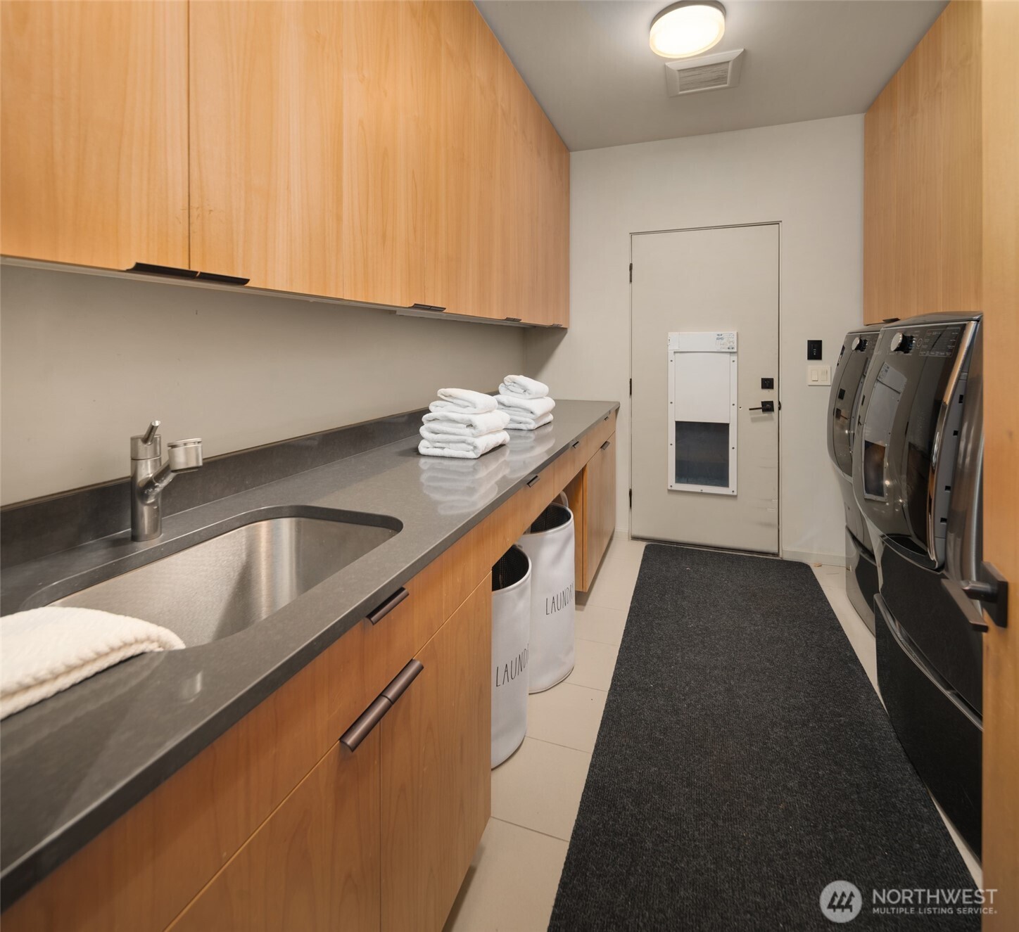 1215 Warren Avenue Property Photo 37