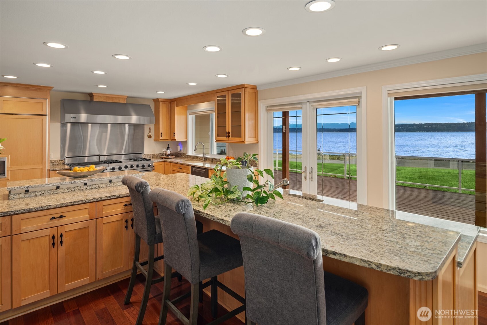2106 Breezy Point Road Property Photo 18
