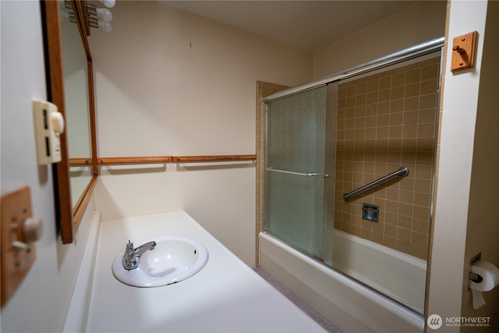 1713 E Fourth Property Photo 10