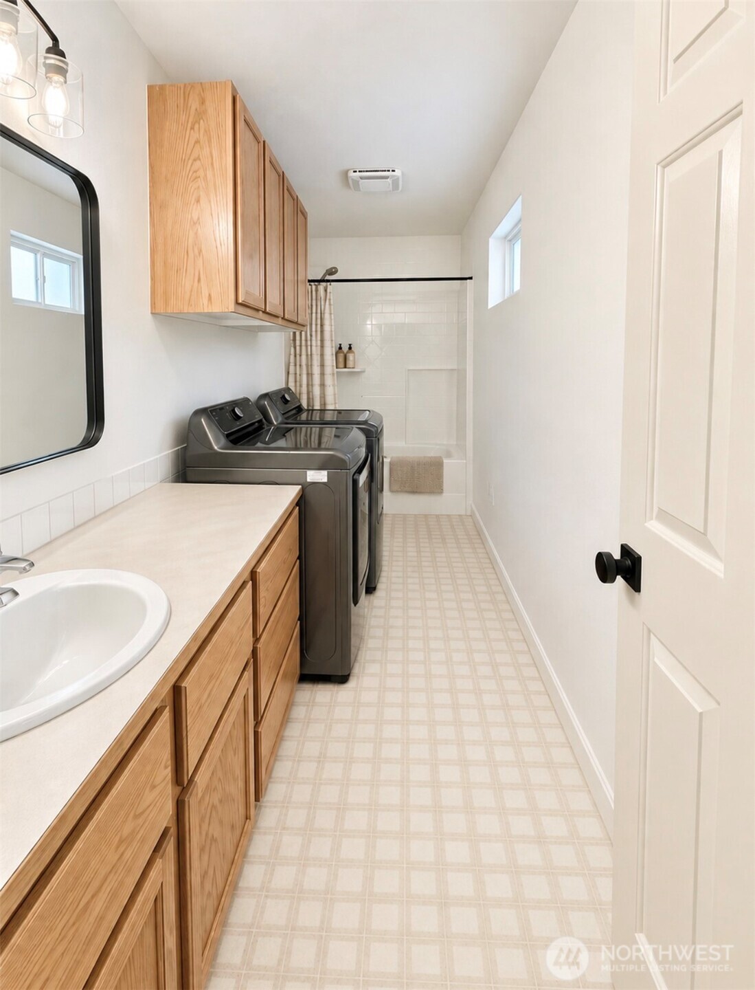 634 S Lincoln Place Property Photo 22