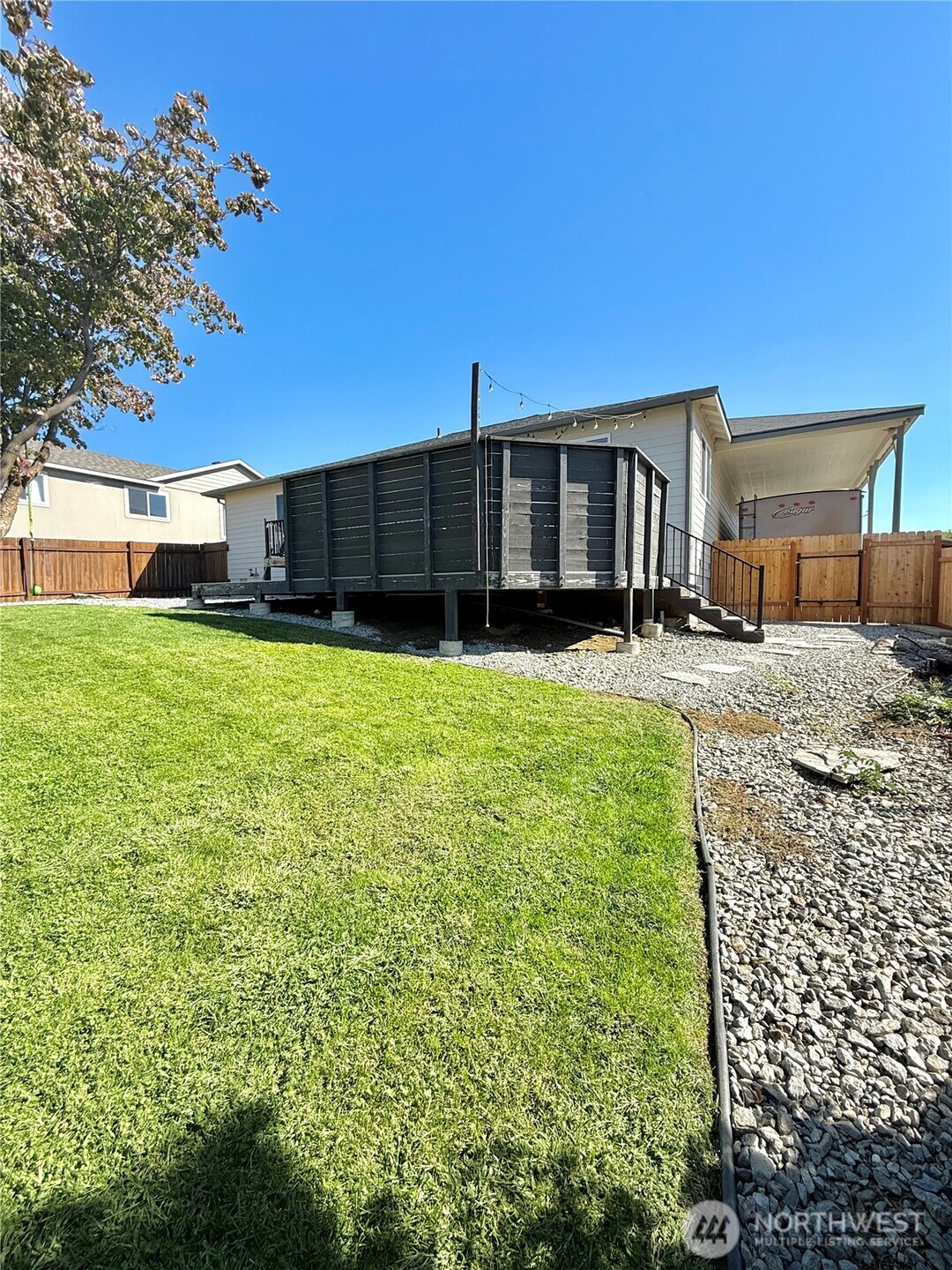 634 S Lincoln Place Property Photo 24