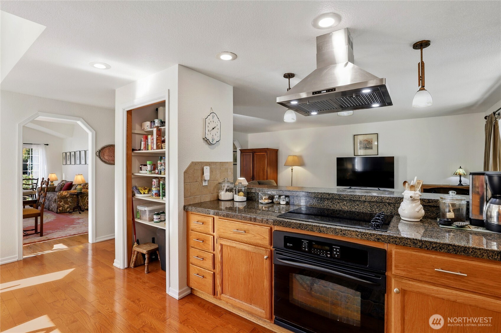 2329 Woodfield Loop Property Photo 17
