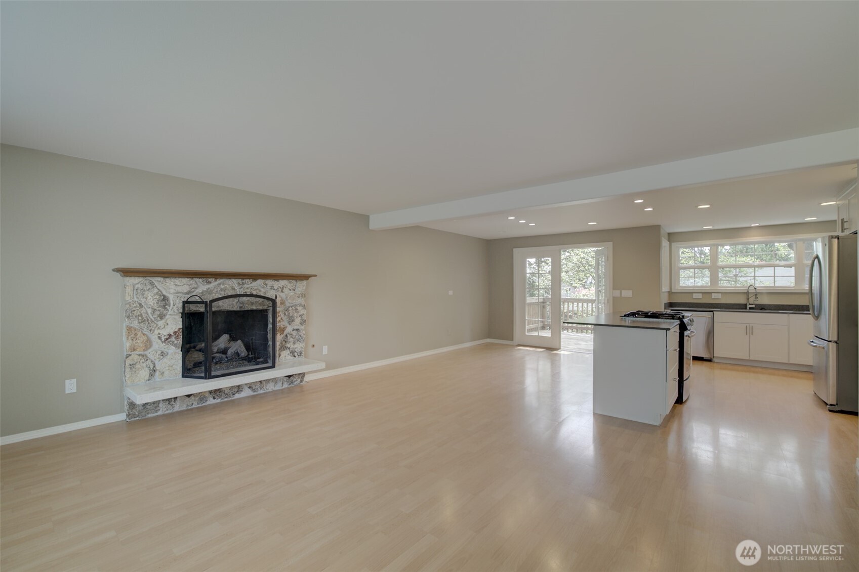 13930 122nd Avenue Property Photo 3