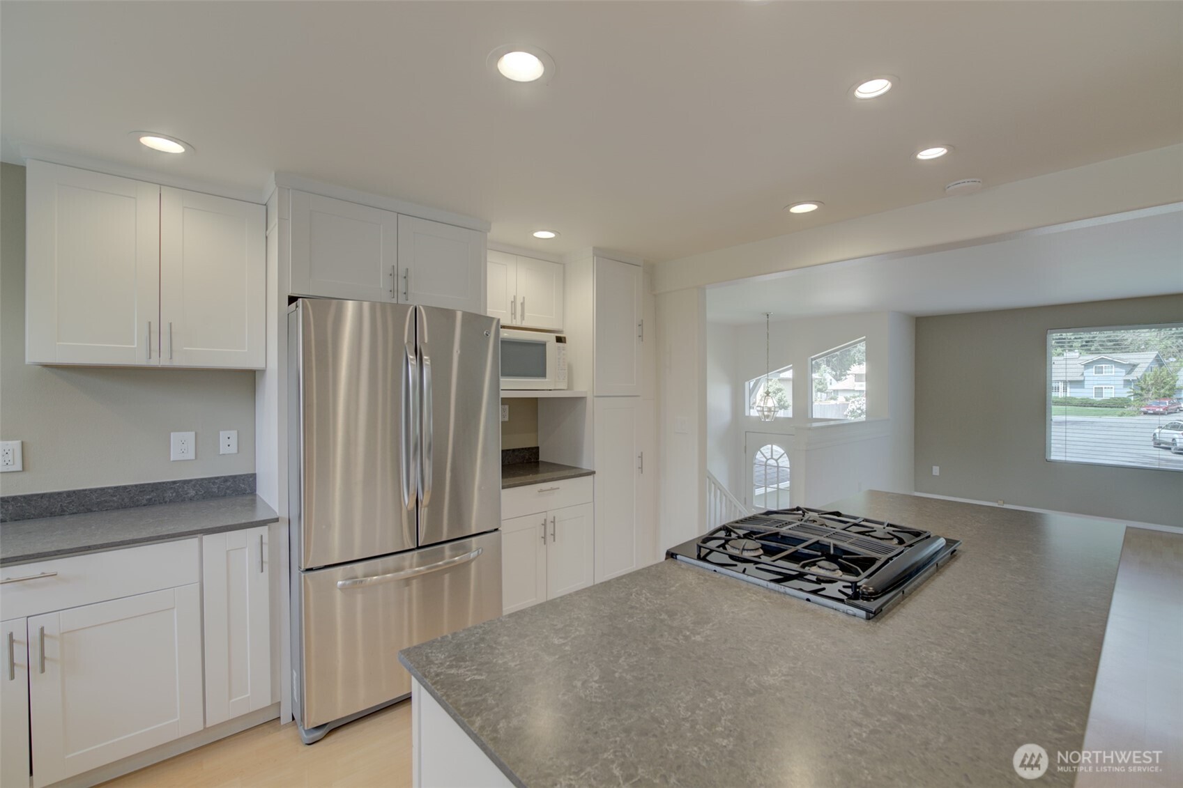 13930 122nd Avenue Property Photo 9