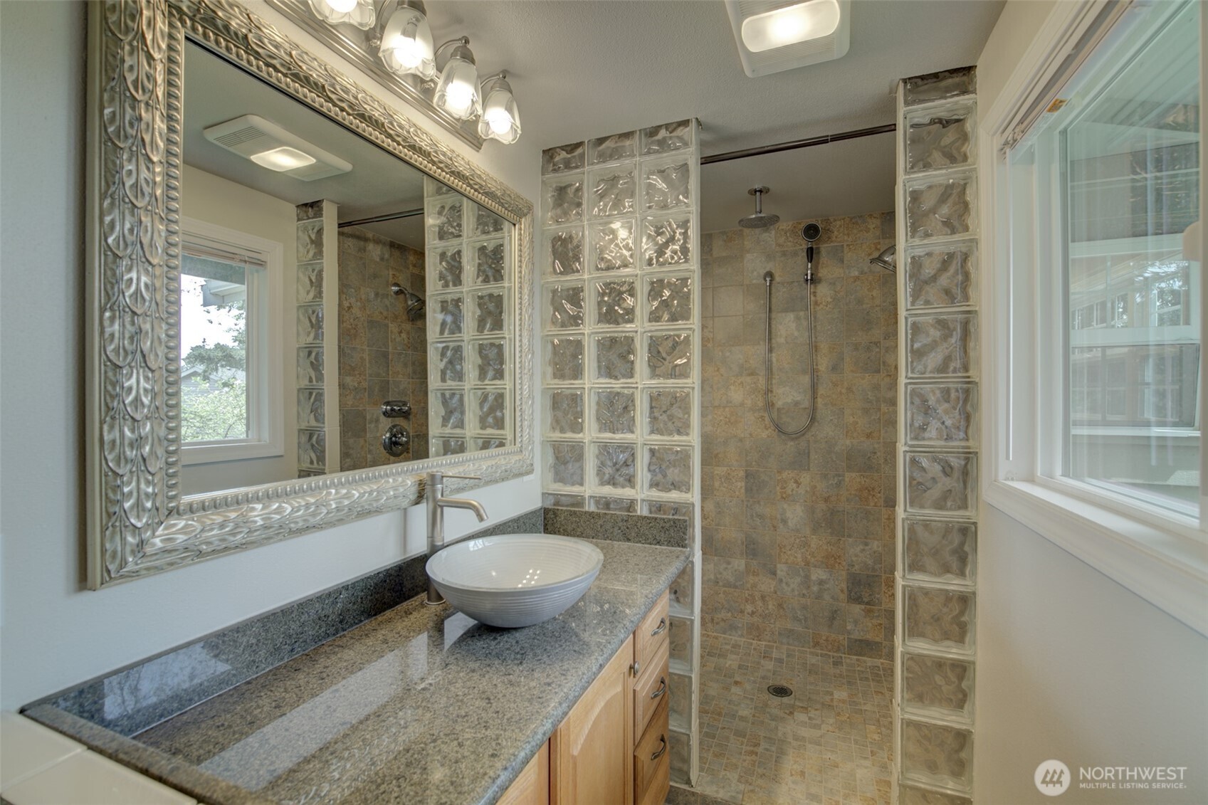 13930 122nd Avenue Property Photo 15