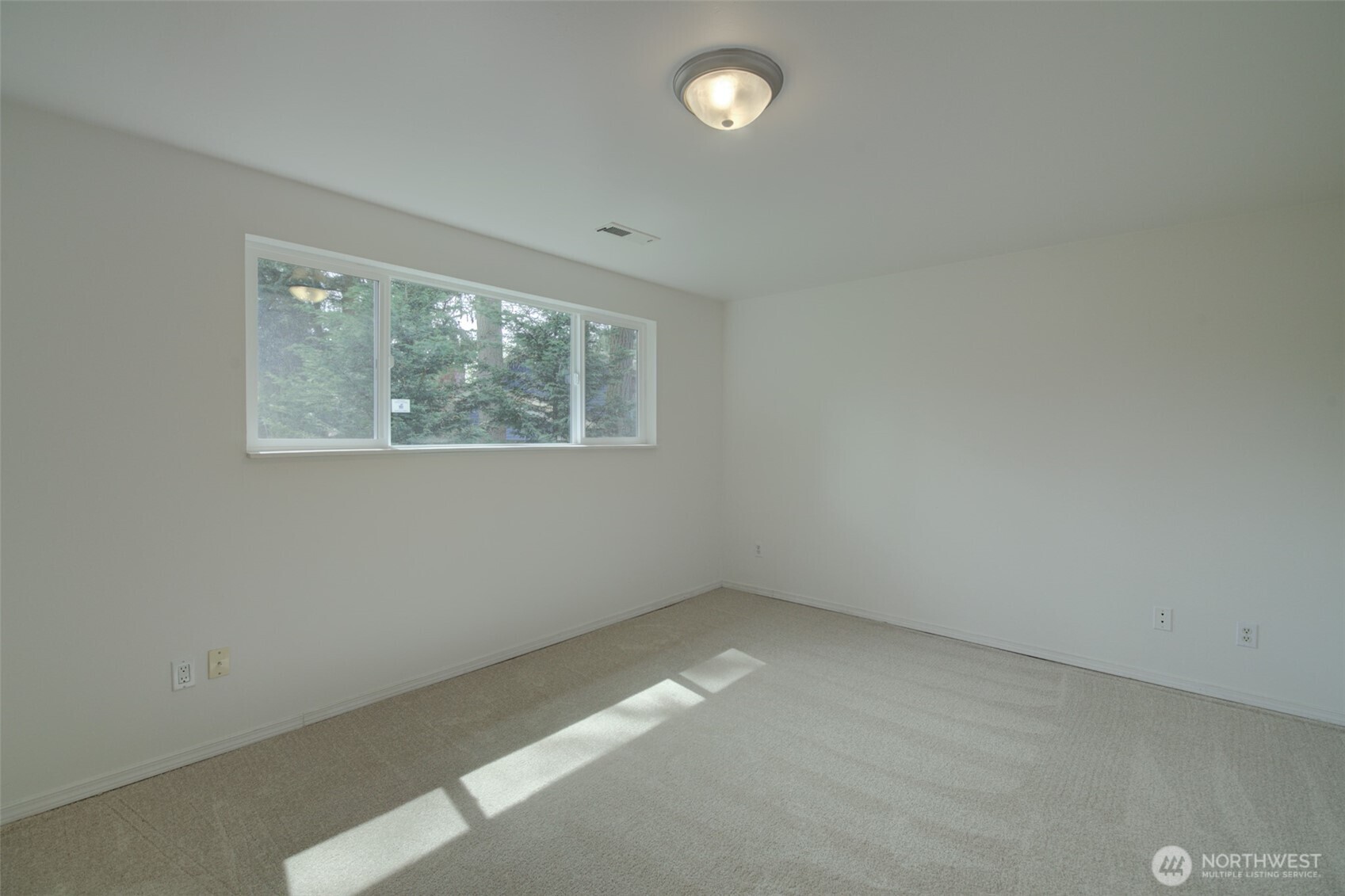 13930 122nd Avenue Property Photo 21