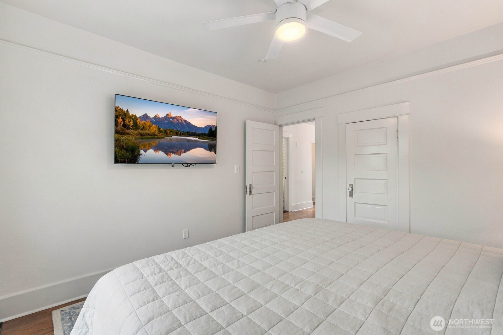 1724 N Fife Street Property Photo 18