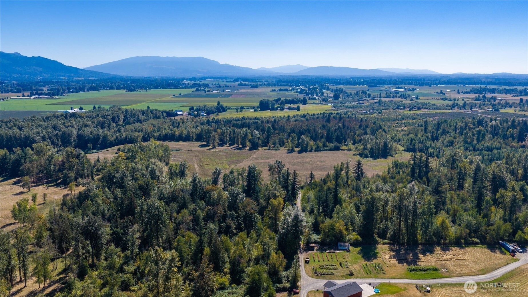 2753 E Badger Road Property Photo 1