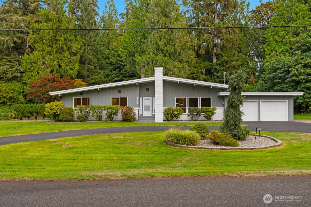 6430 Restawhile Court Property Photo 5