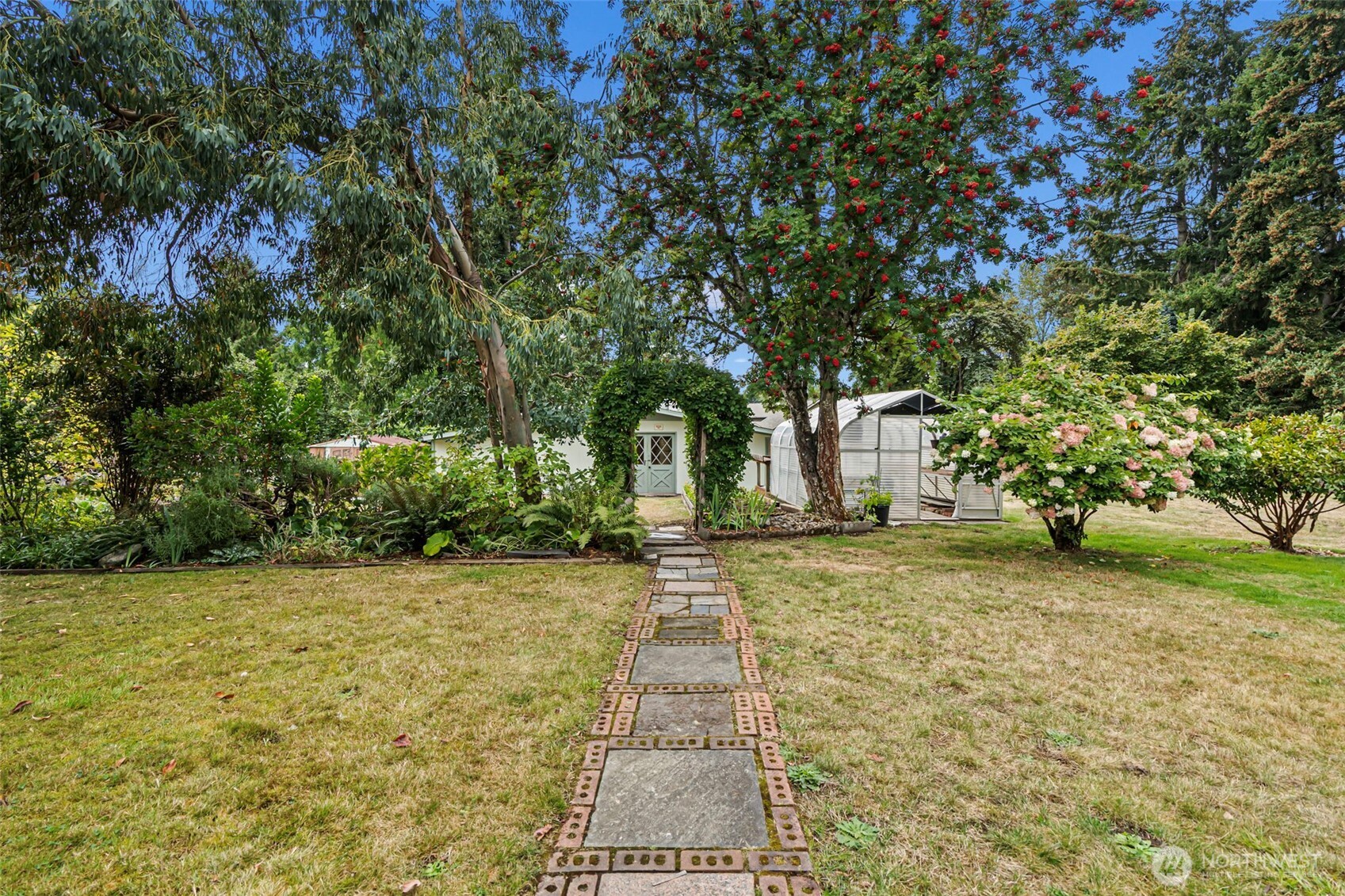 11818 80th Avenue Property Photo 21