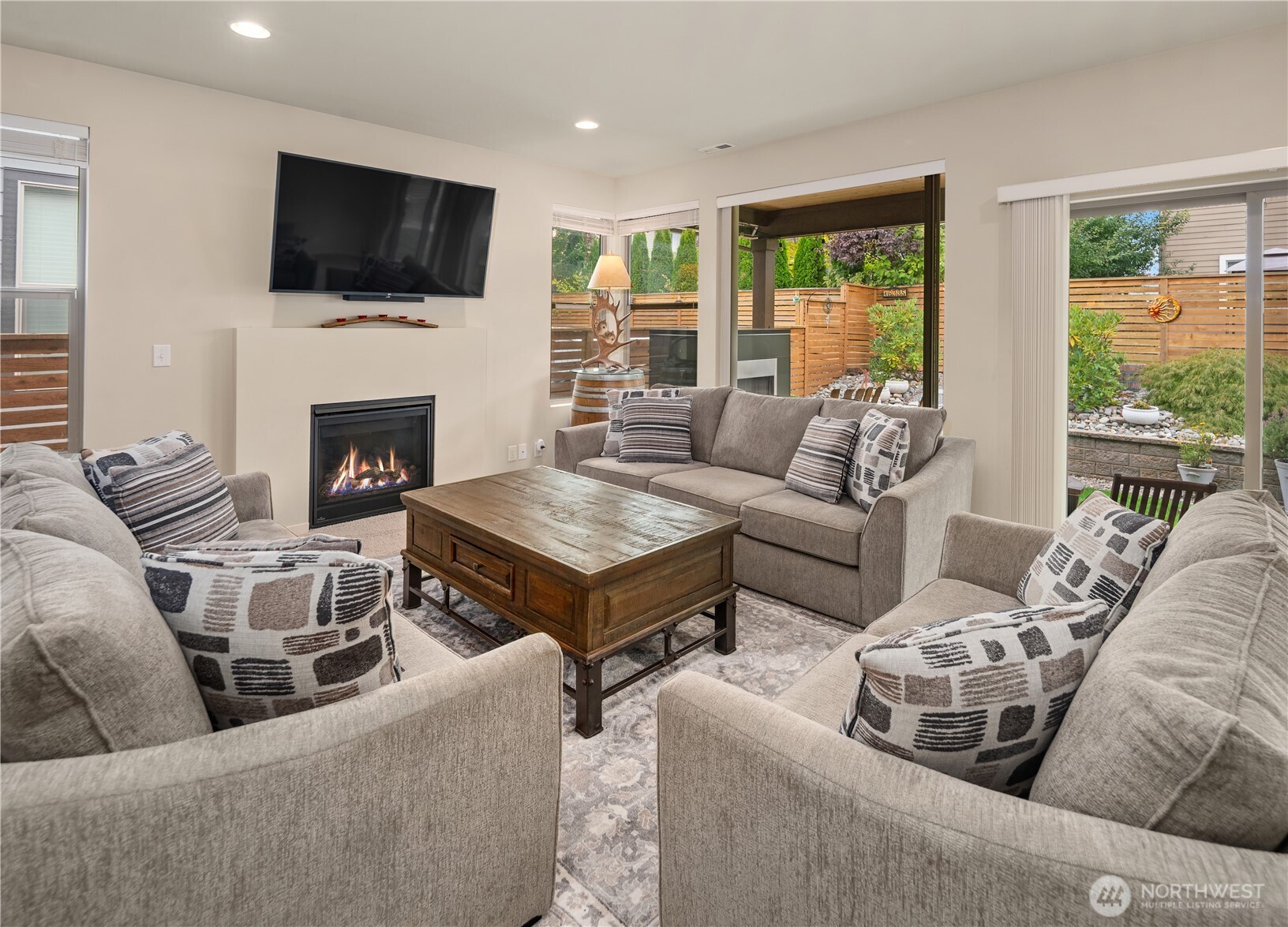 18335 139th Street Property Photo 8
