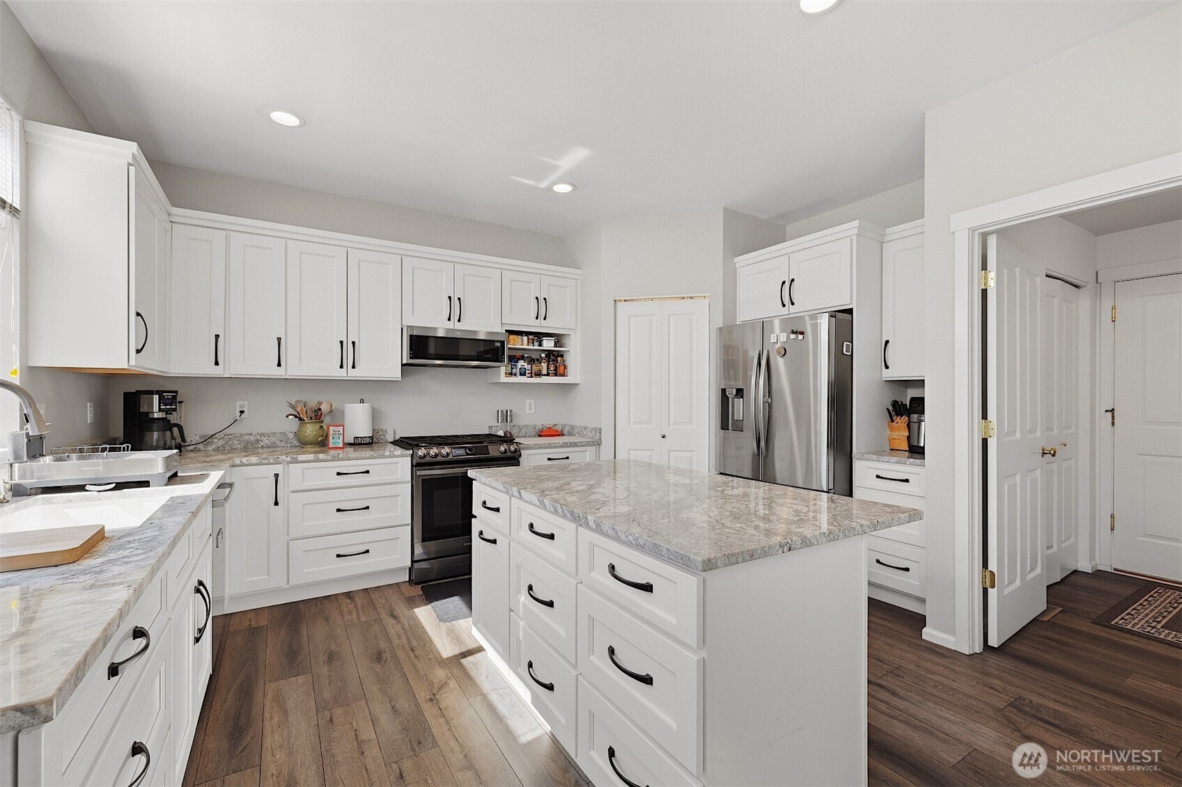 6410 63rd Street Property Photo 13