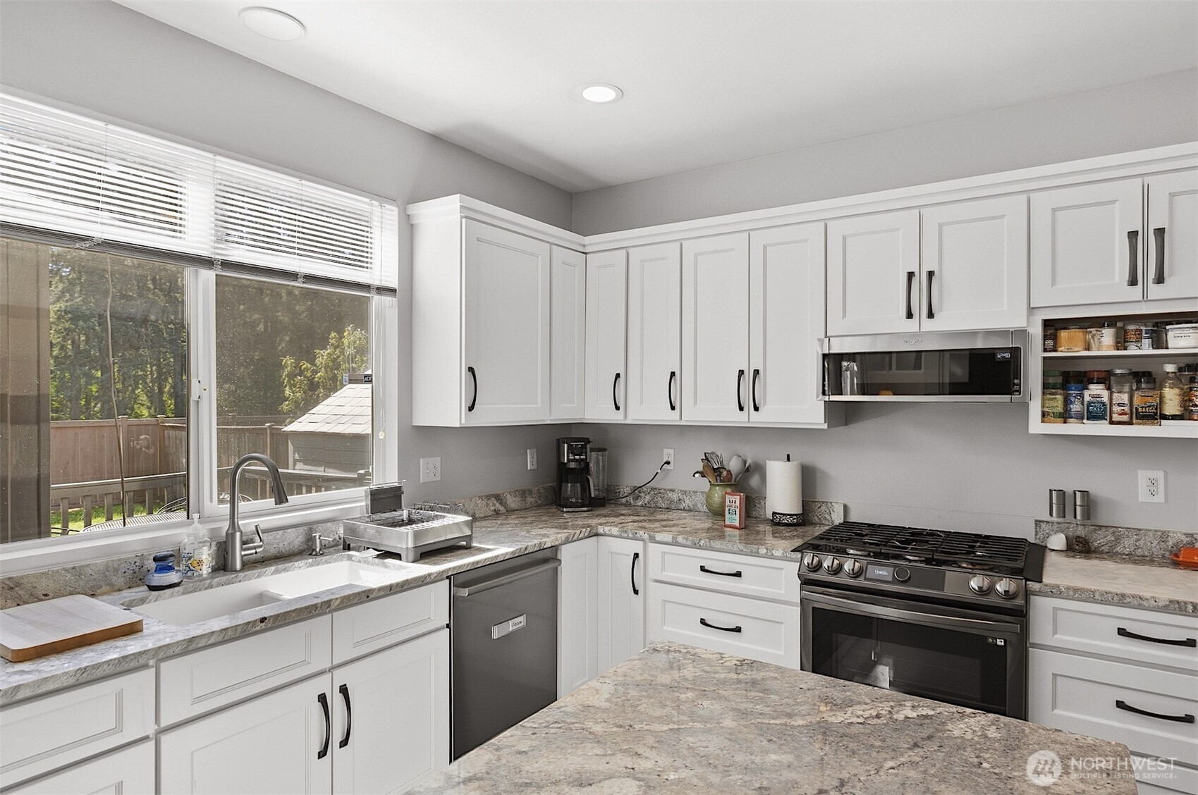 6410 63rd Street Property Photo 15