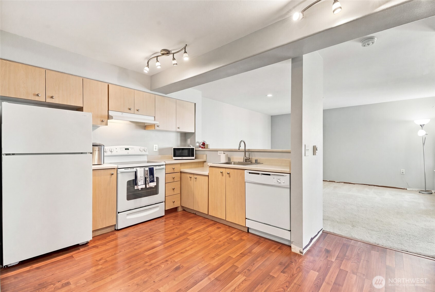 2824 Grand Avenue A411 Property Photo 11