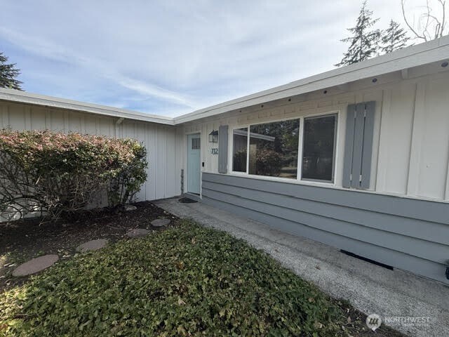 712 141st Street Property Photo 2