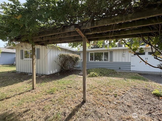 712 141st Street Property Photo 3