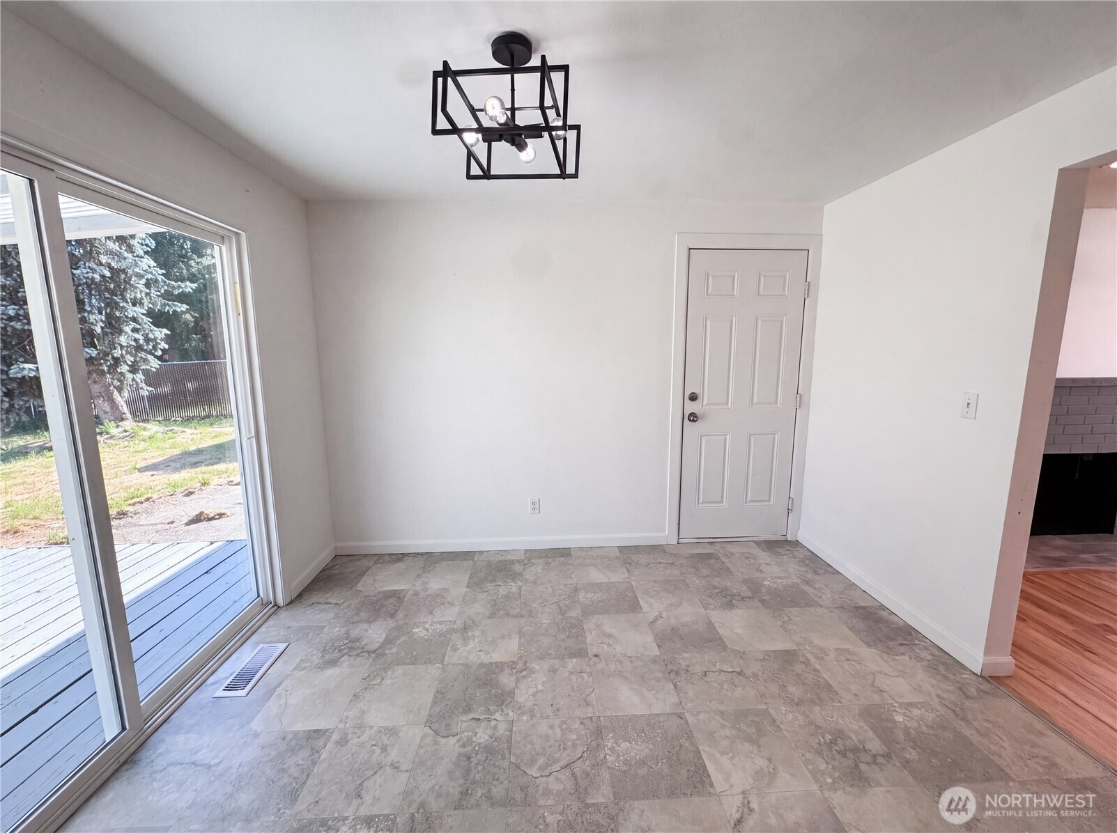 712 141st Street Property Photo 9