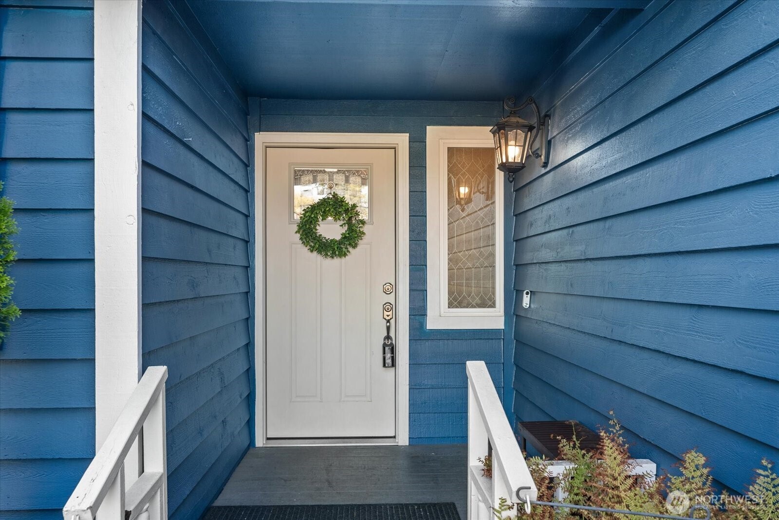 22701 12th Place Property Photo 6