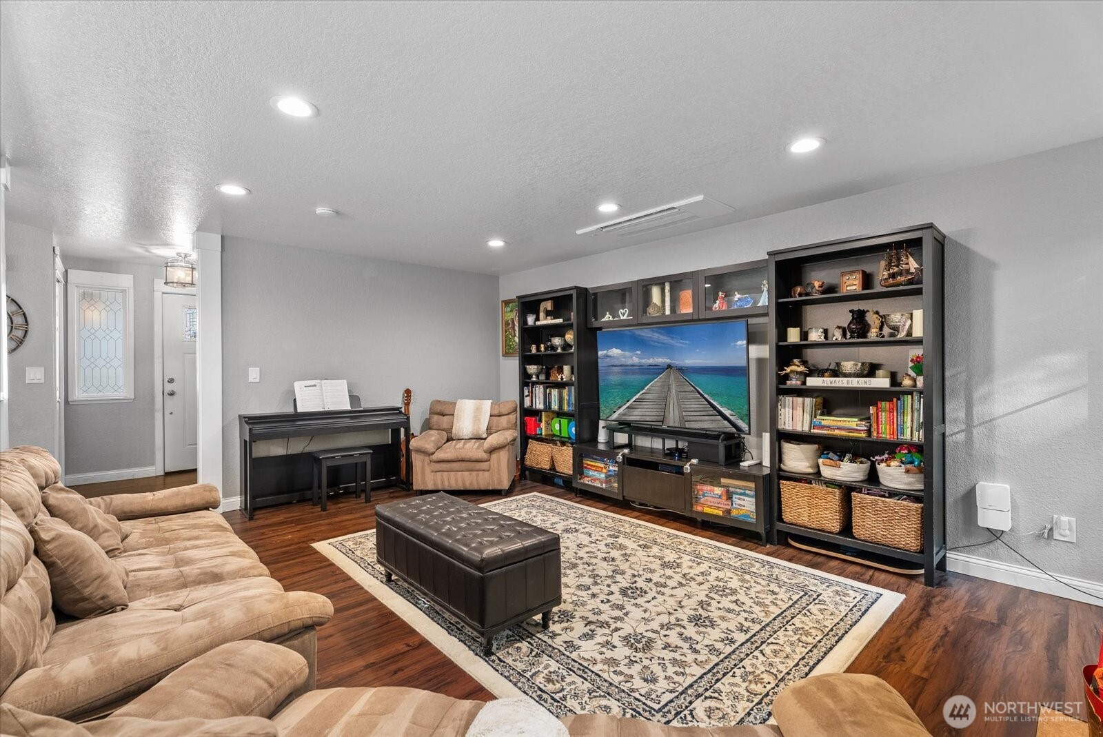 22701 12th Place Property Photo 10