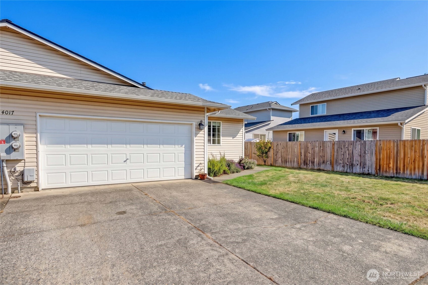 4017 165th Place B Property Photo 23