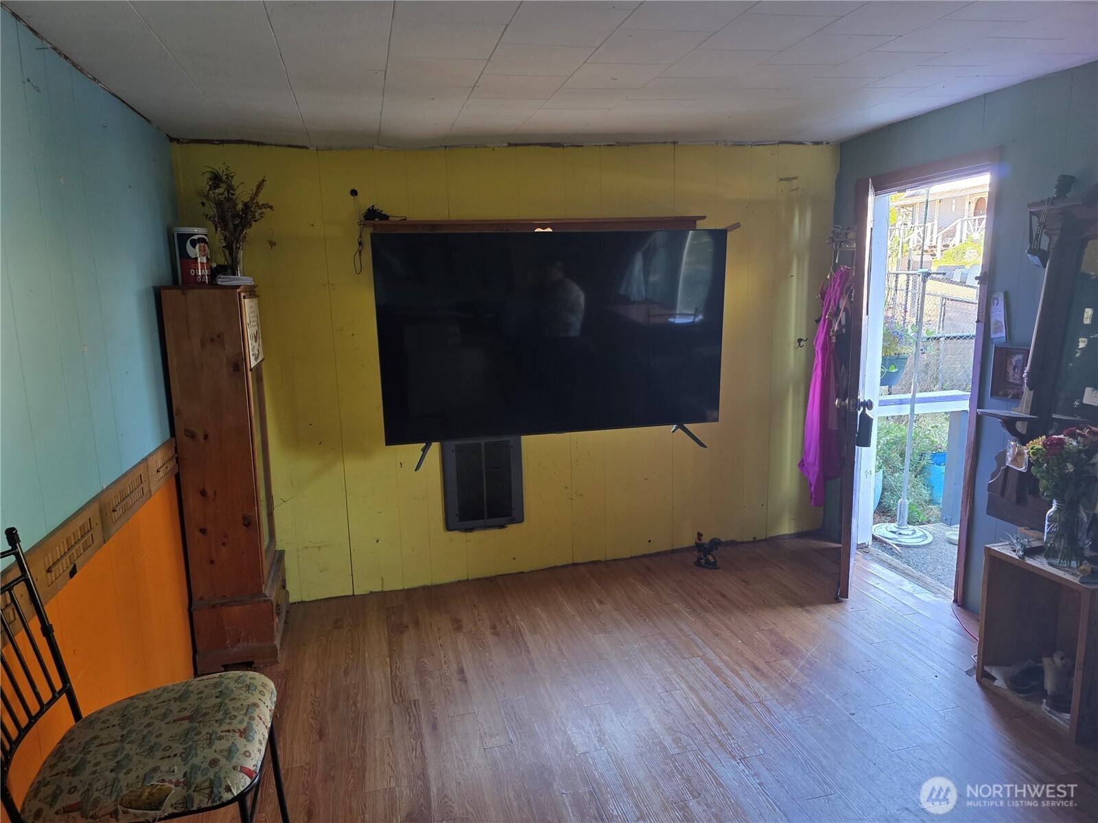1765 Stewart Street Property Photo 2