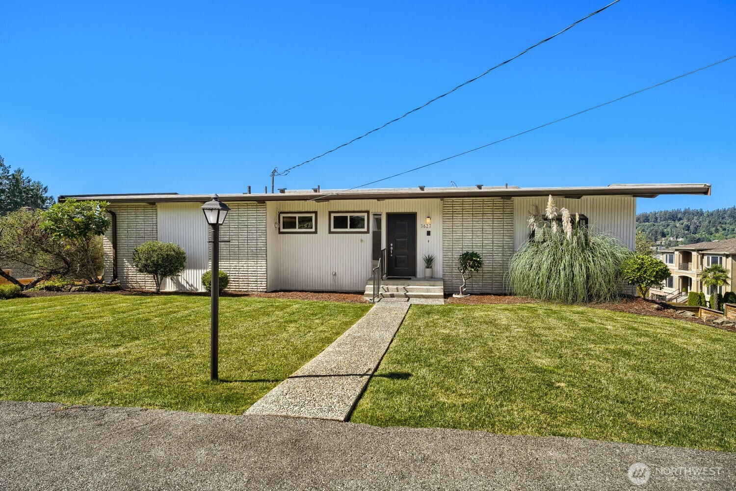3627 Wells Avenue Property Photo 2