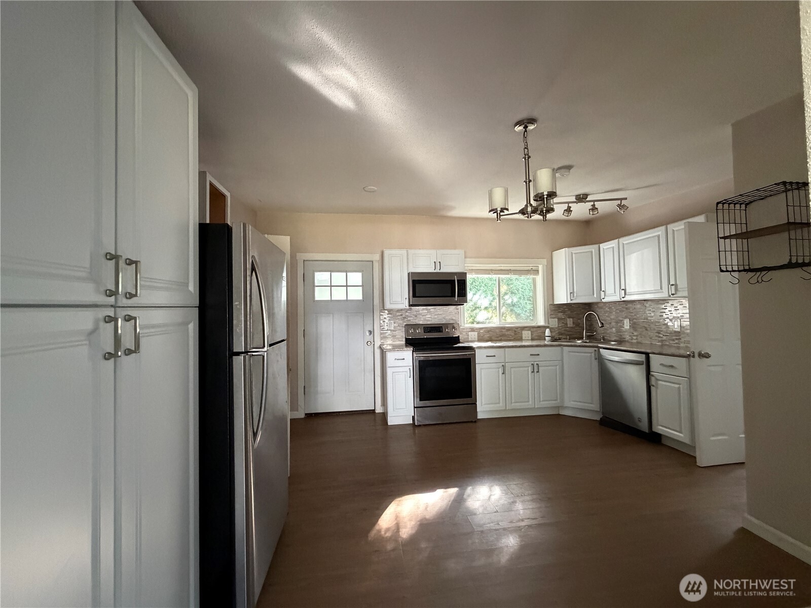 8153 Harborview Road Property Photo 8