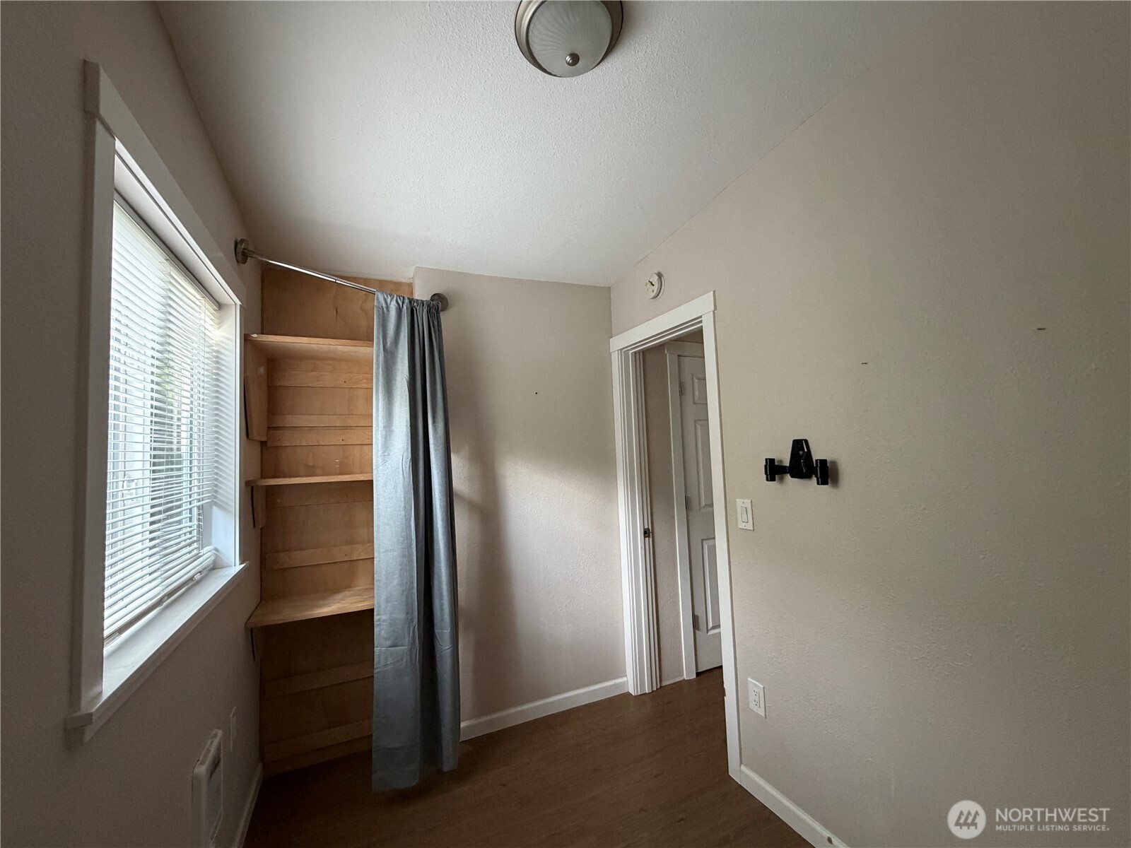 8153 Harborview Road Property Photo 15