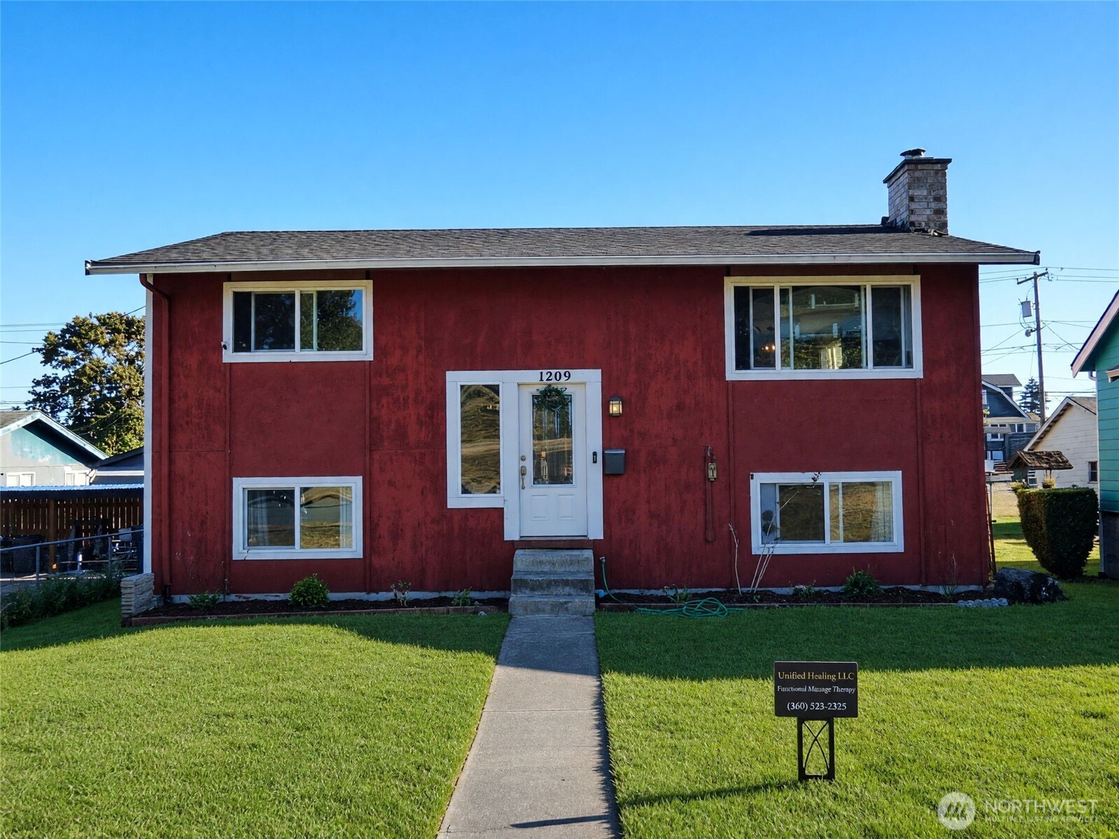 1209 E 5th Street Property Photo 1