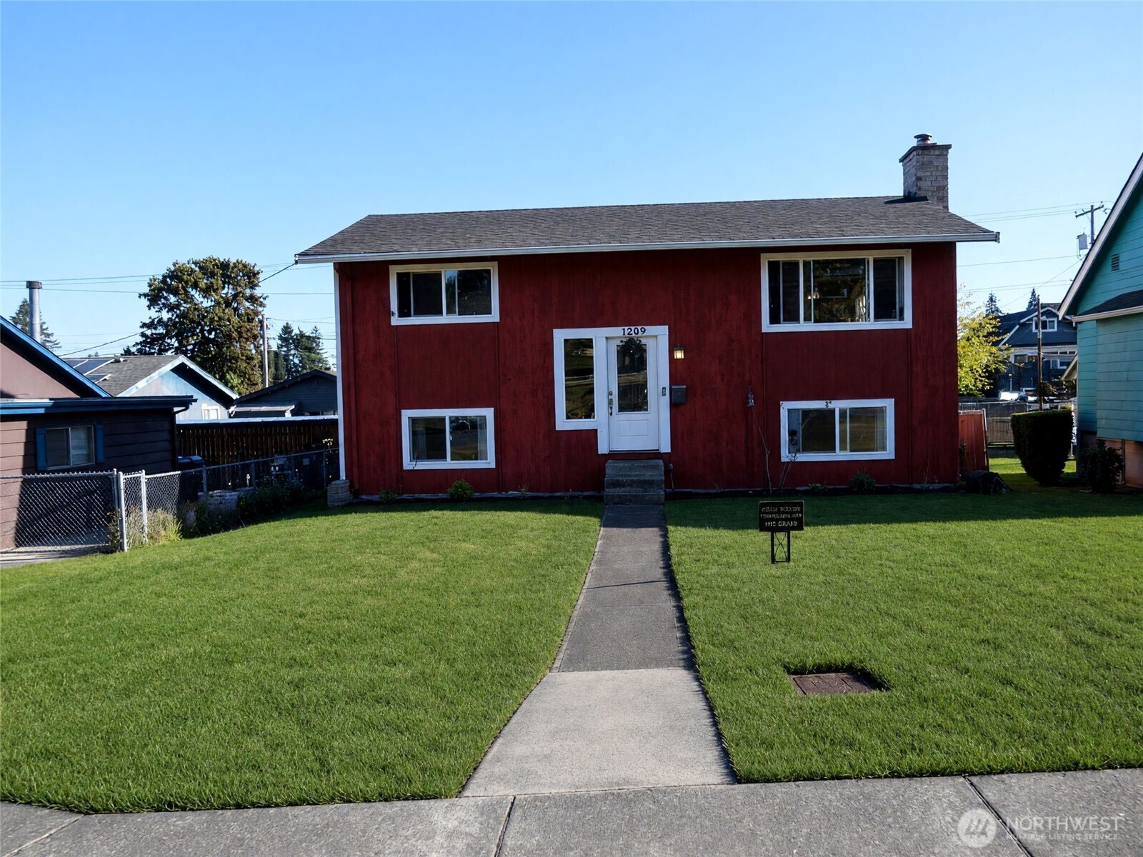 1209 E 5th Street Property Photo 2