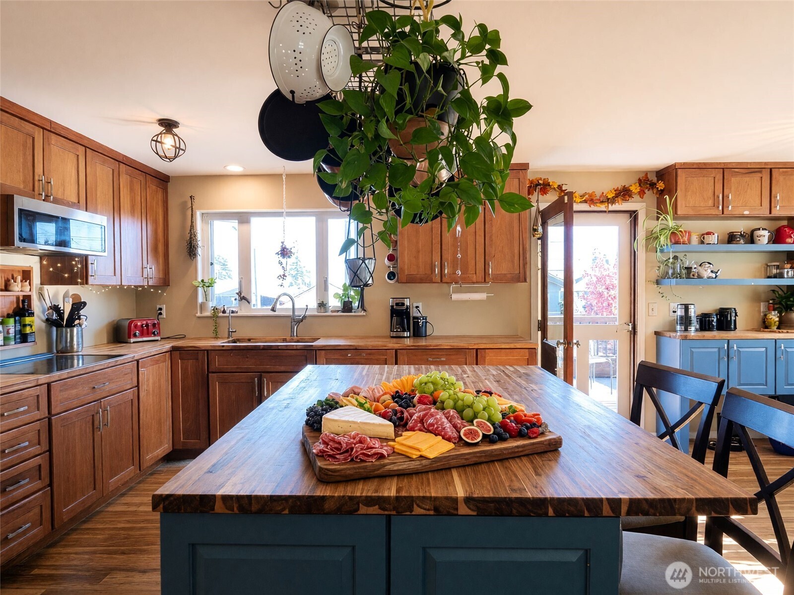 1209 E 5th Street Property Photo 6