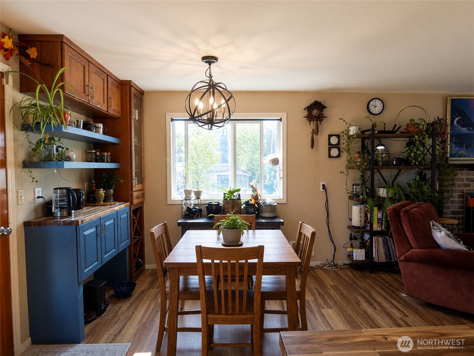1209 E 5th Street Property Photo 8