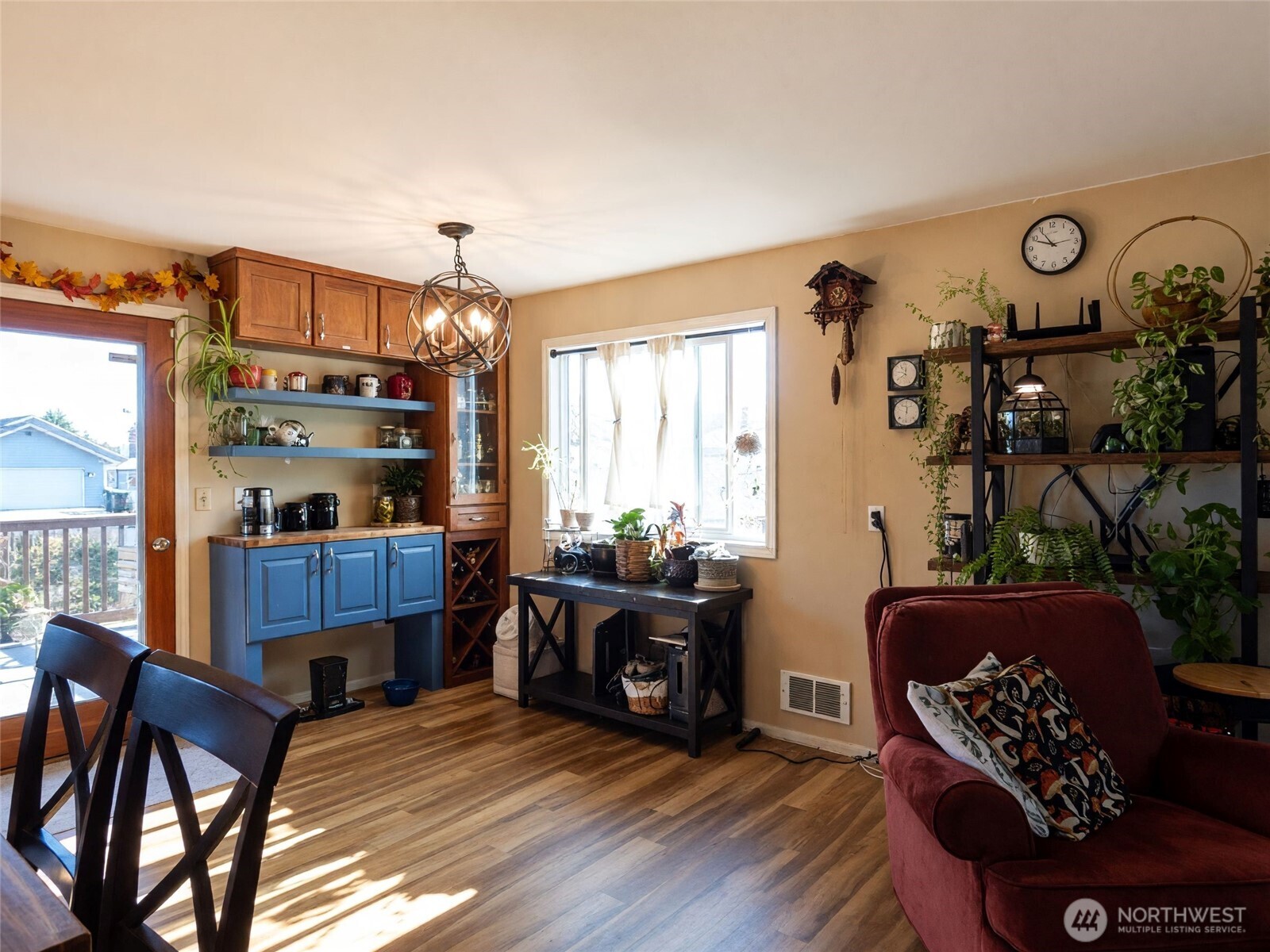 1209 E 5th Street Property Photo 10