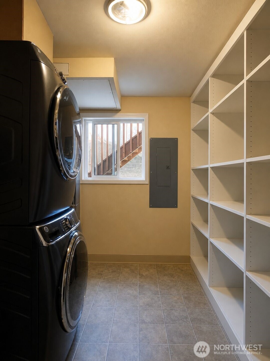 1209 E 5th Street Property Photo 27