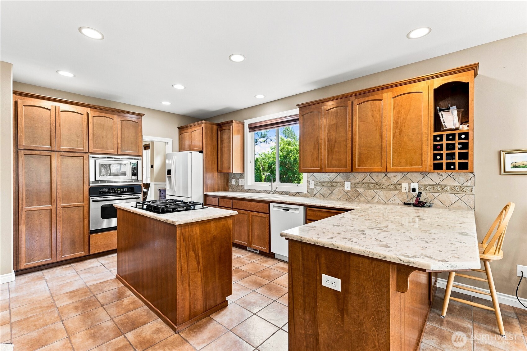 1106 15th Avenue Property Photo 7