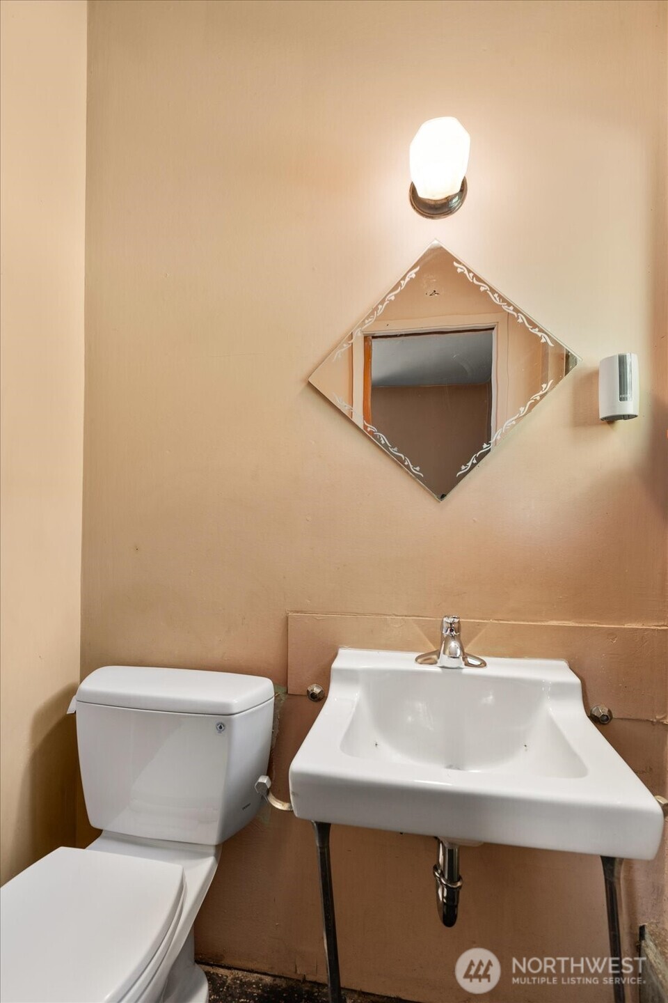 1235 8th Avenue Property Photo 17