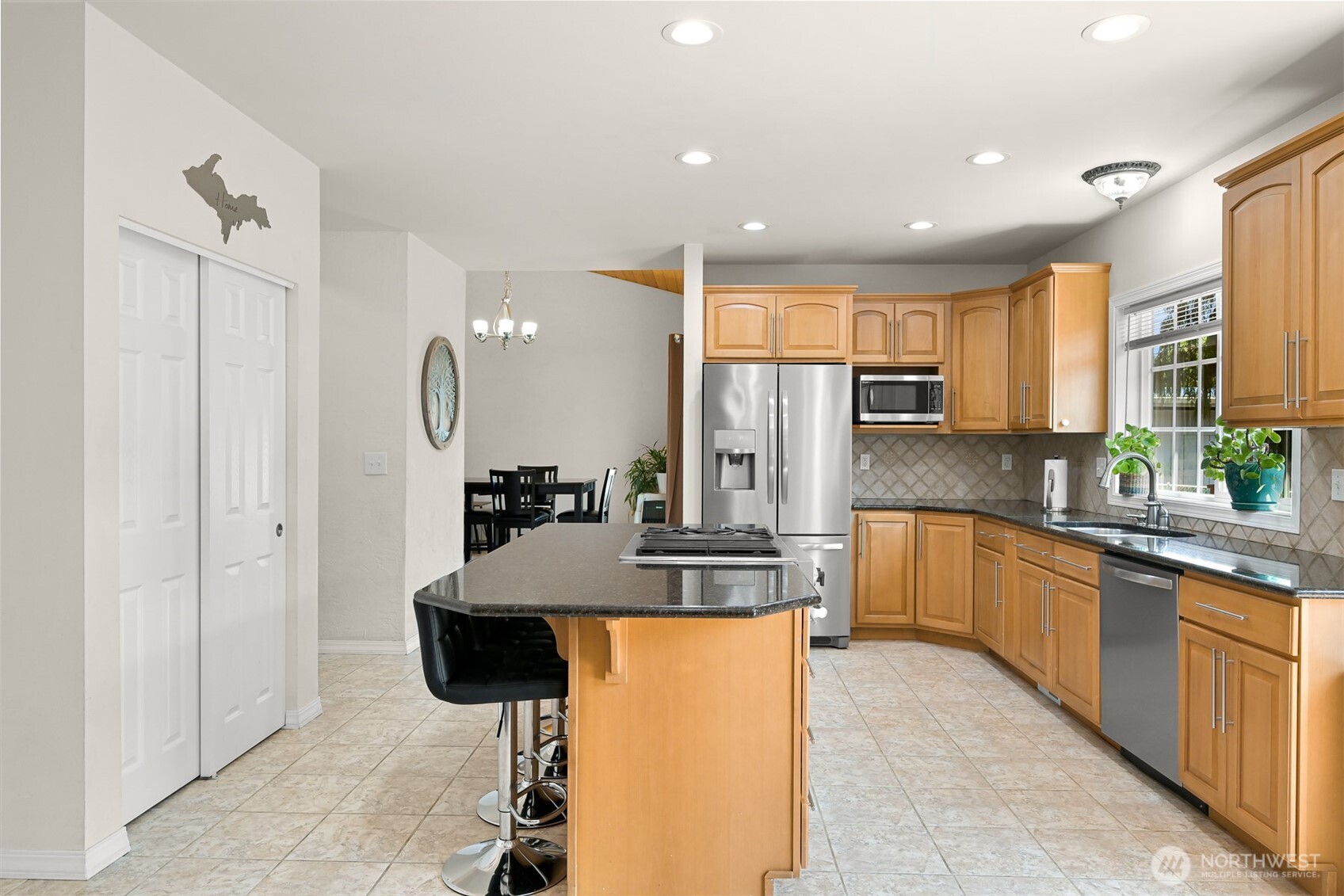 601 Jennings Avenue Property Photo 13