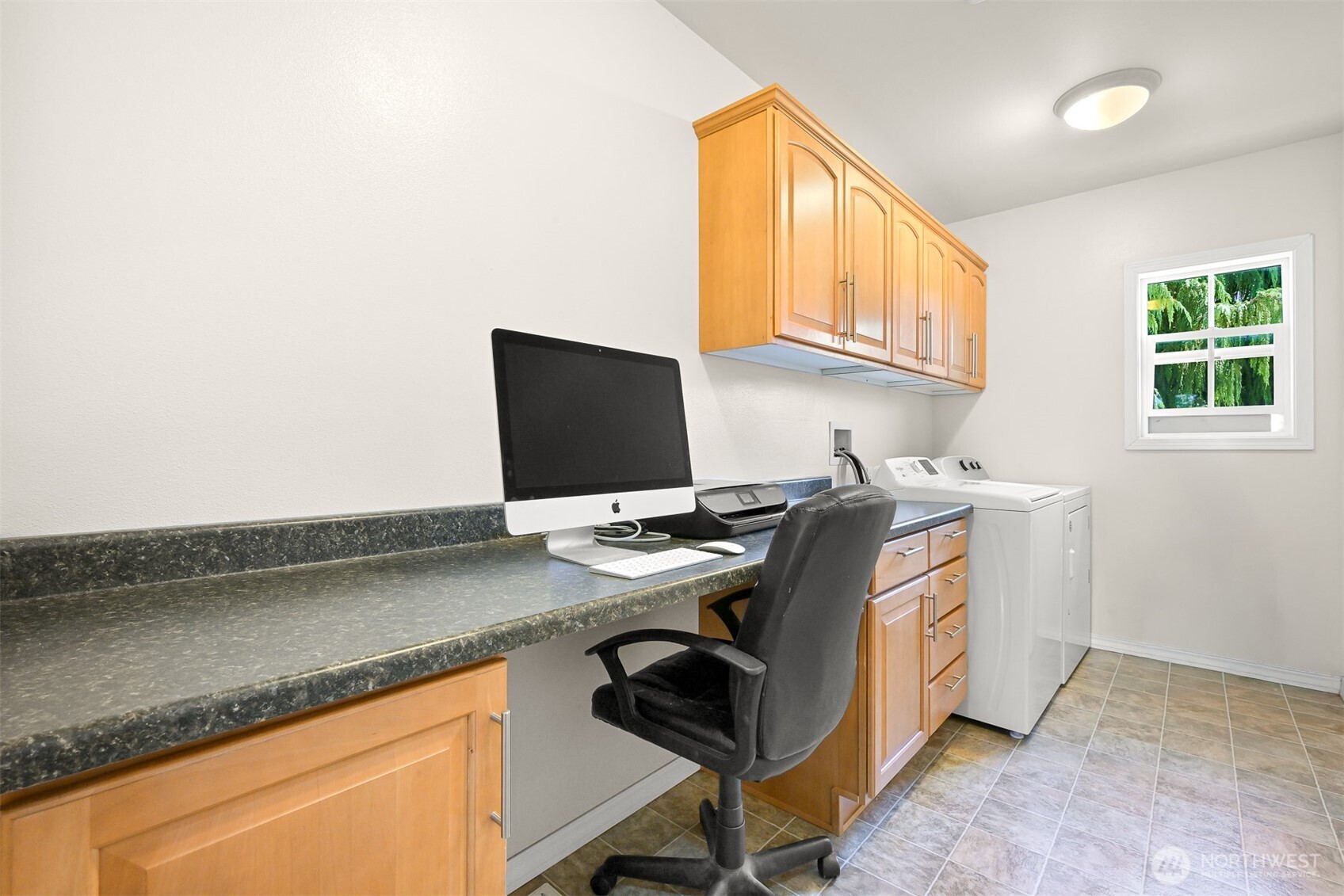 601 Jennings Avenue Property Photo 22