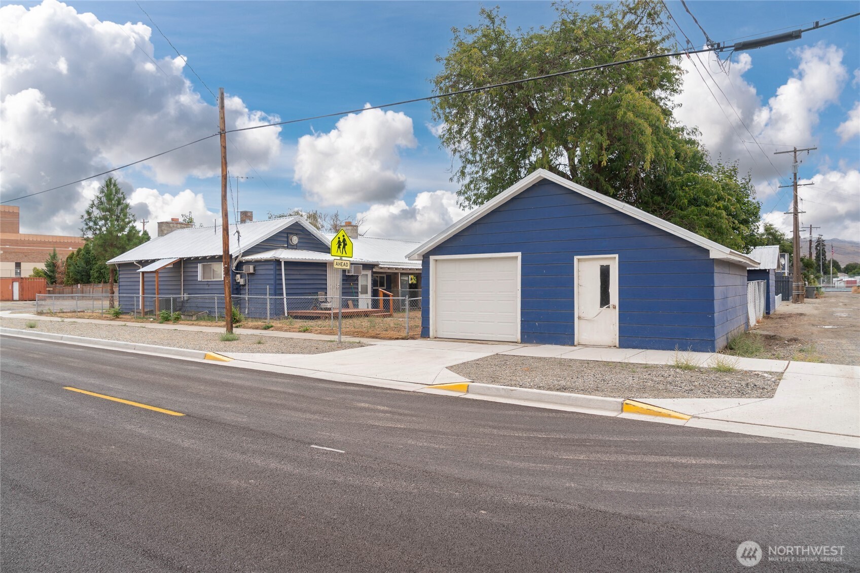 2 S Elm Street Property Photo 2