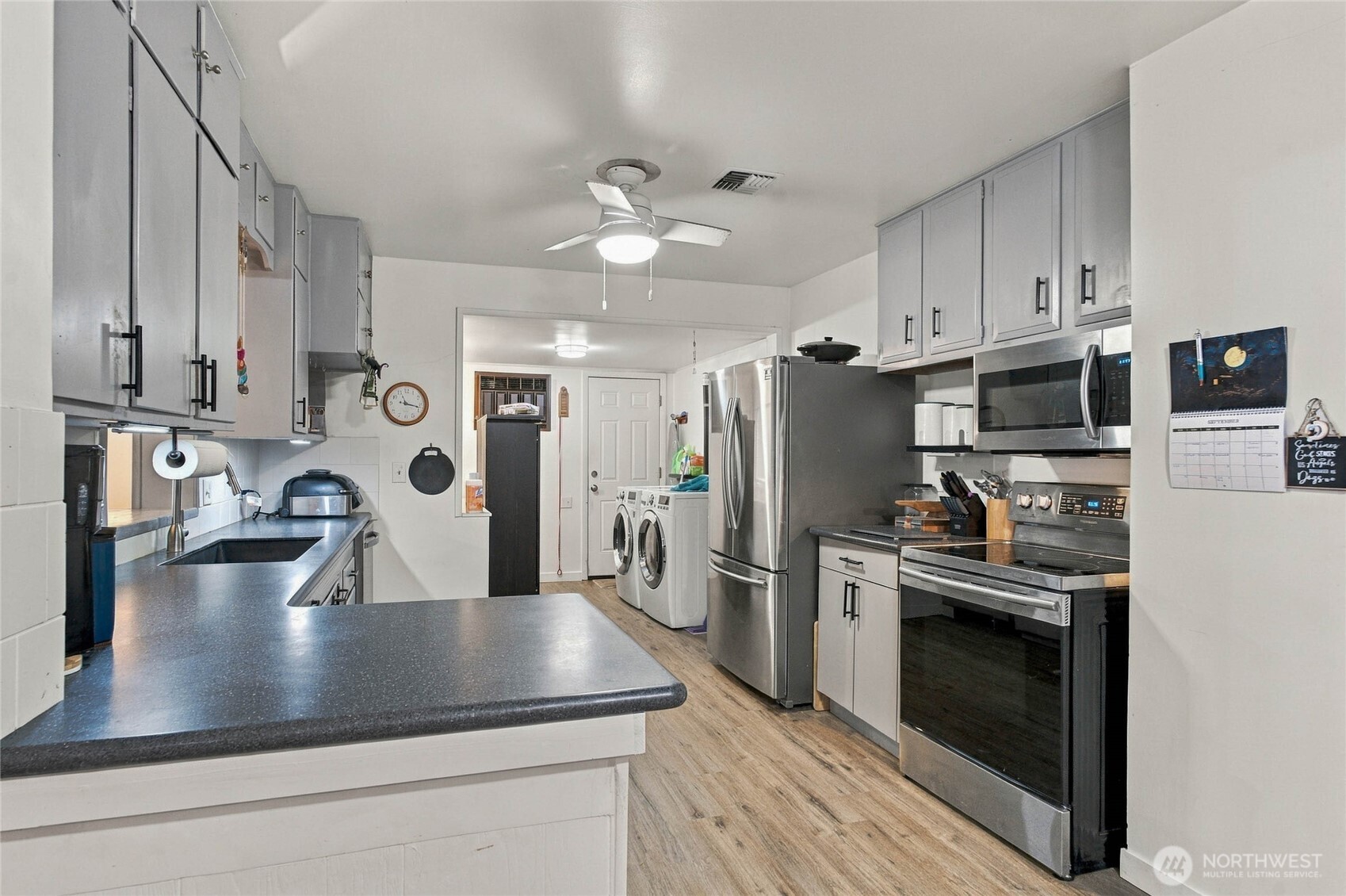 2 S Elm Street Property Photo 10