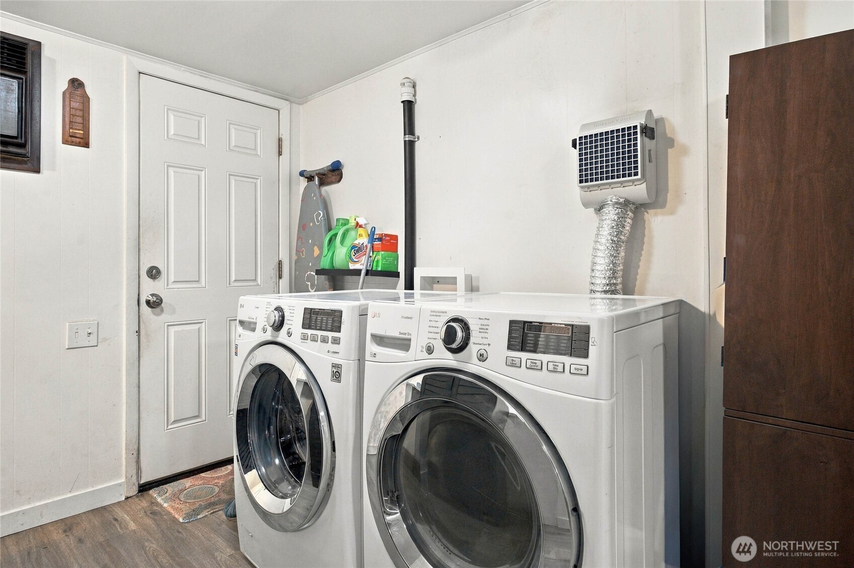 2 S Elm Street Property Photo 21