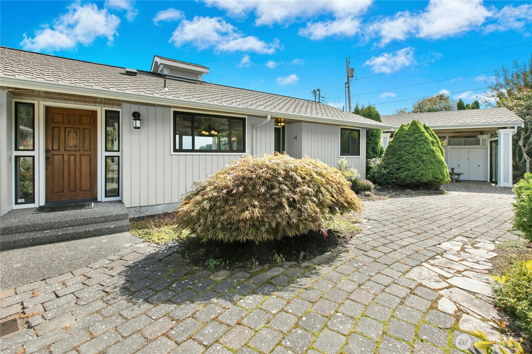 15675 Yokeko Drive Property Photo 3