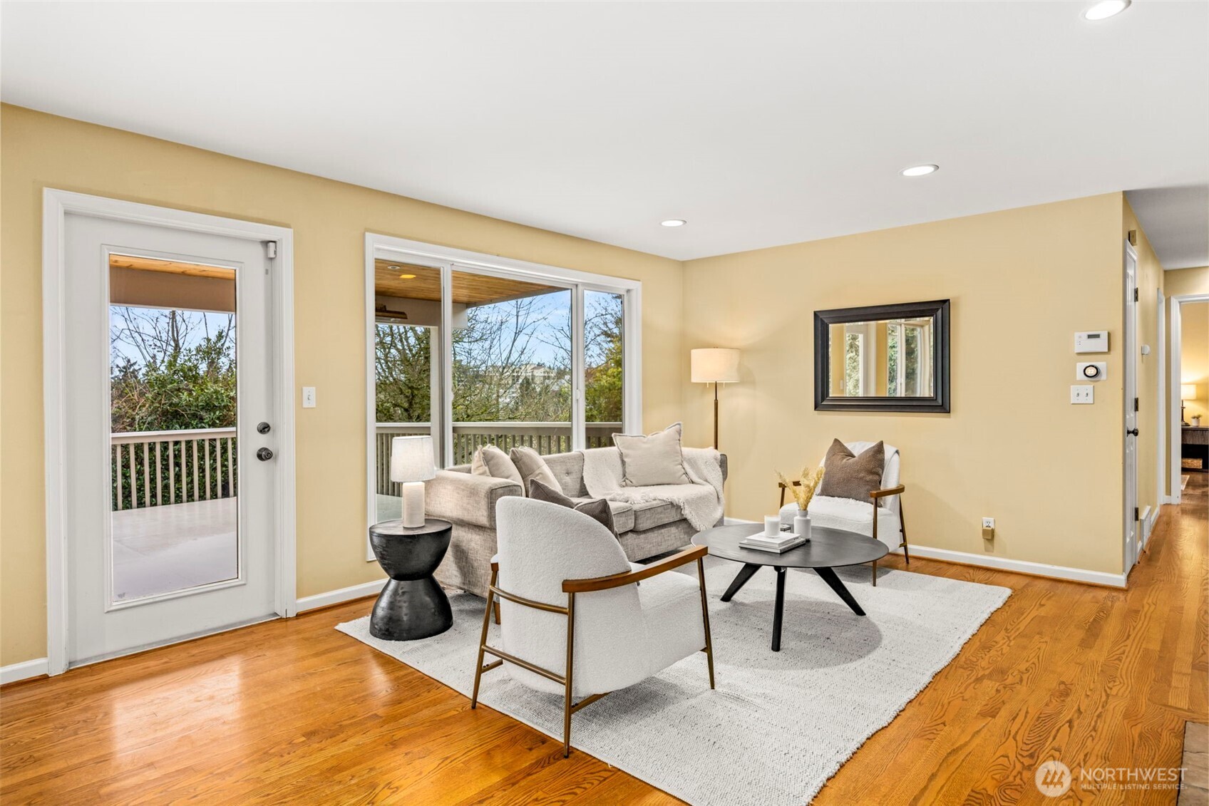 231 105th Avenue Property Photo 6
