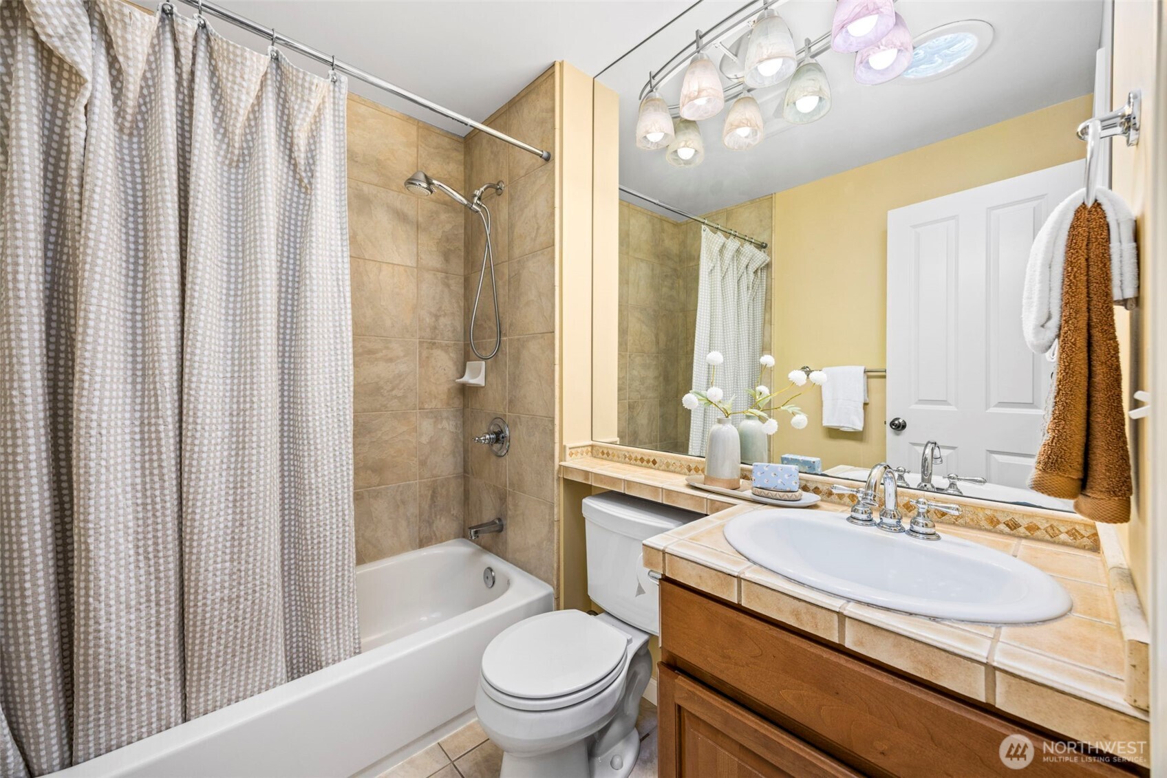 231 105th Avenue Property Photo 27