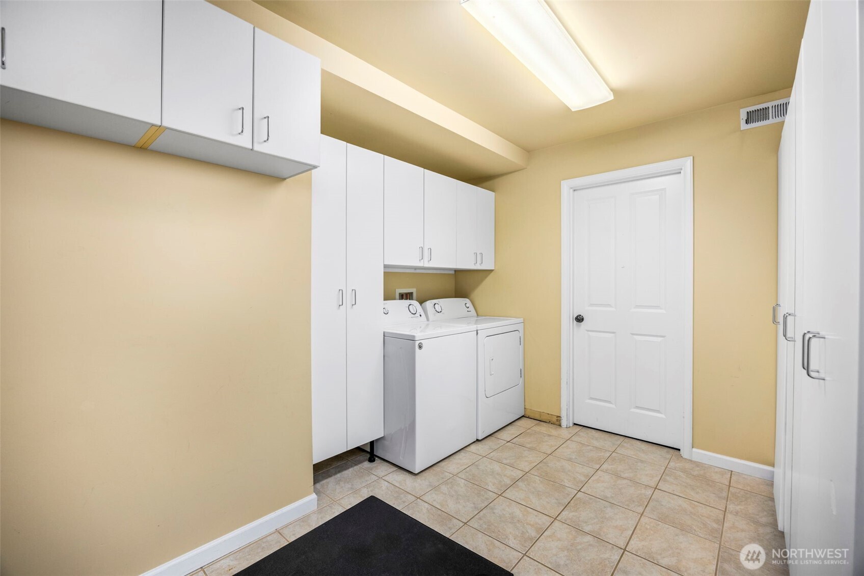 231 105th Avenue Property Photo 34