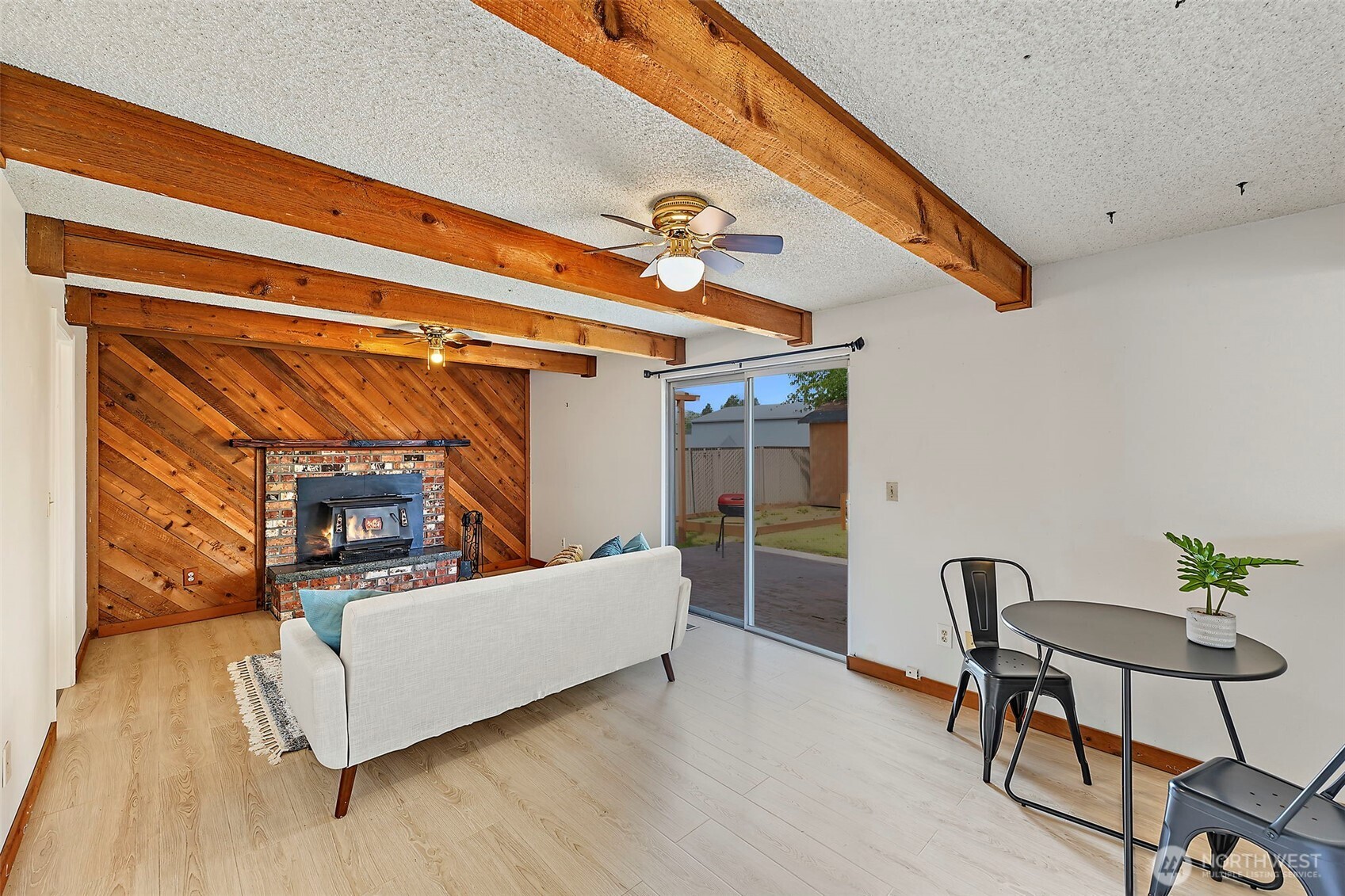 140 Jefferson Avenue Property Photo 10