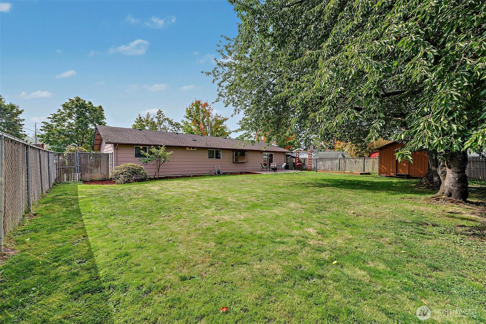 140 Jefferson Avenue Property Photo 22