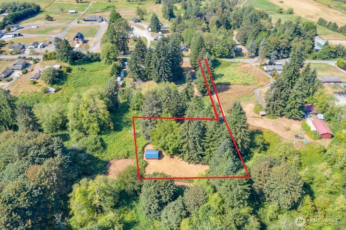 12521 Roosevelt Road Property Photo 3
